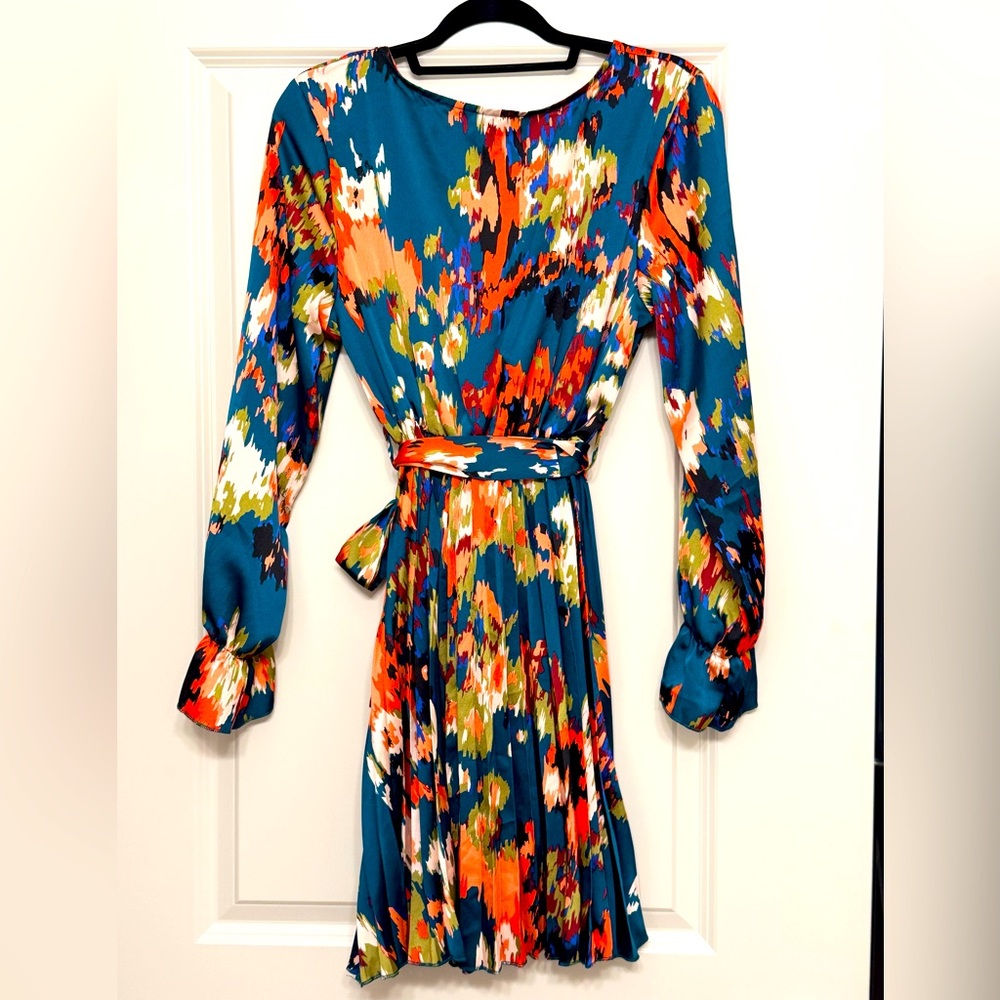 NWOT Abstract Floral Print Long Sleeve Dress with Pleated Skirt, Size:Large - Picture 6 of 6